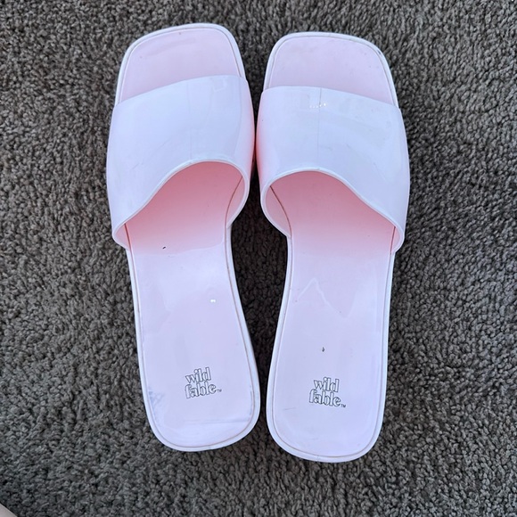 Pink Wildfable Mules - Picture 1 of 2